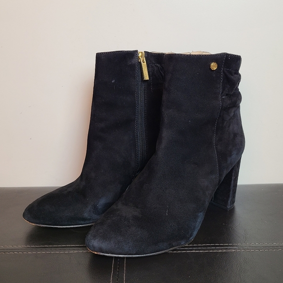 Louise Et Cie - Black Suede Heeled Ankle Bootie - Shayna - Picture 3 of 12